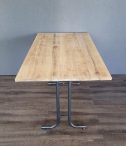 Seminartisch "woody" 1.6m - Mobiliar zum Mieten (Bild 1)