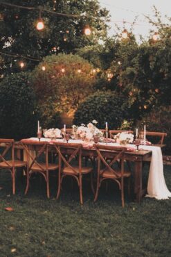 Farmtable 243 cm x 100 cm - Mobiliar zum Mieten (Bild 1)