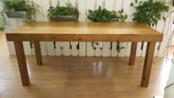 Tisch Rustico - Mobiliar zum Mieten (Bild 1)